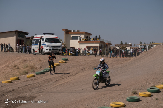 مسابقات موتورکراس بانوان