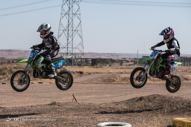 مسابقات موتورکراس بانوان