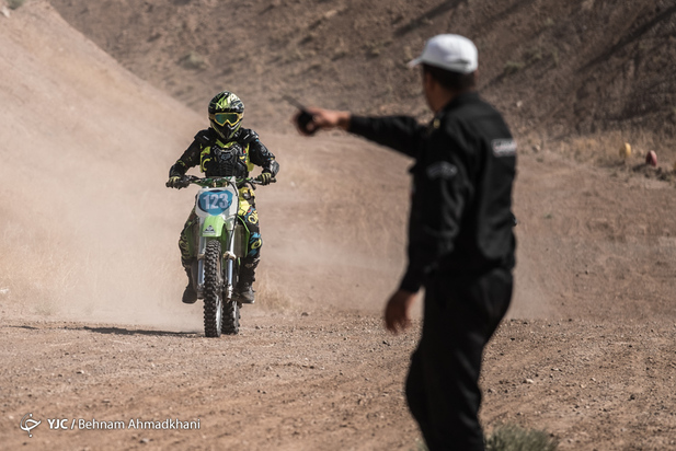 مسابقات موتورکراس بانوان