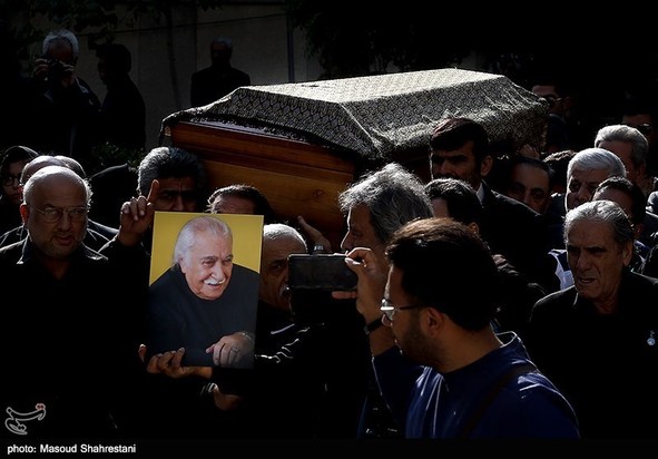 تشییع پیکر ابراهیم آبادی