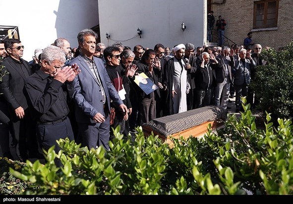 تشییع پیکر ابراهیم آبادی