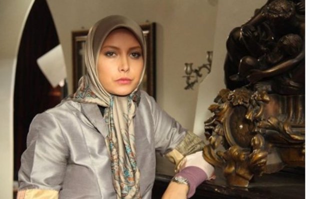 فریبا نادری