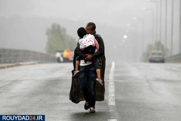 آغوش پدر و مادر تنها نقطه ی امن آسایش برای این کودکان است