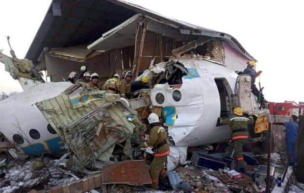 سقوط هواپیما