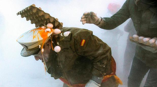 جنگ ارد  و تخم مرغ