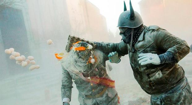 جنگ ارد  و تخم مرغ