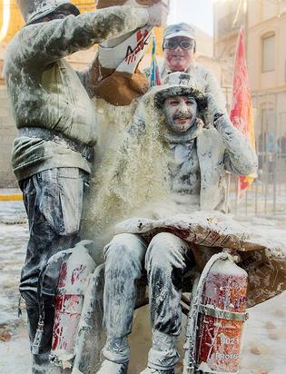 جنگ ارد  و تخم مرغ