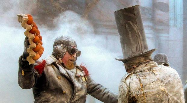 جنگ ارد  و تخم مرغ