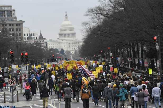 خشم مردم آمریکا بخطر رفتار زشت ترامپ با سردار سلیمانی
