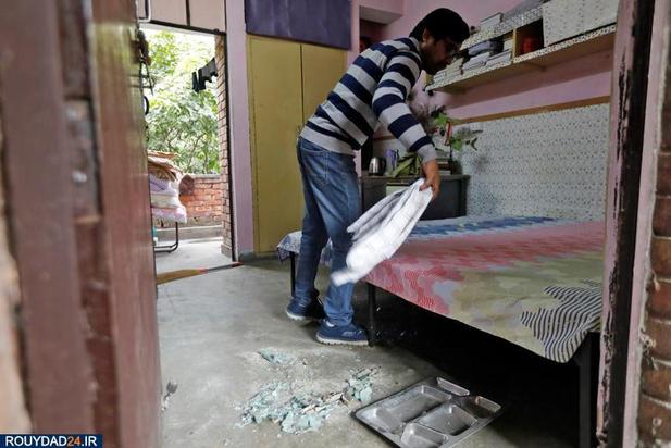 حمله نقاب پوشان به دانشجویان معترض هند