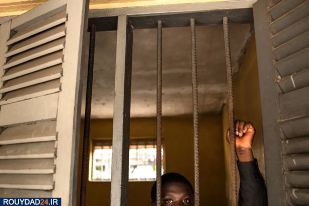 دخیل بستن بیماران روانی کشور آفریقایی غنا در کلیسا