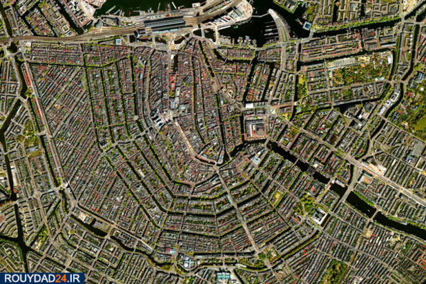 زمین از فضا چگونه بنظر می‌رسد