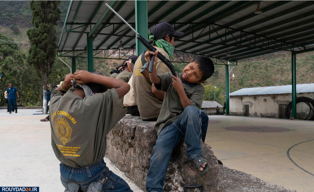 کودکان روستایی مسلح