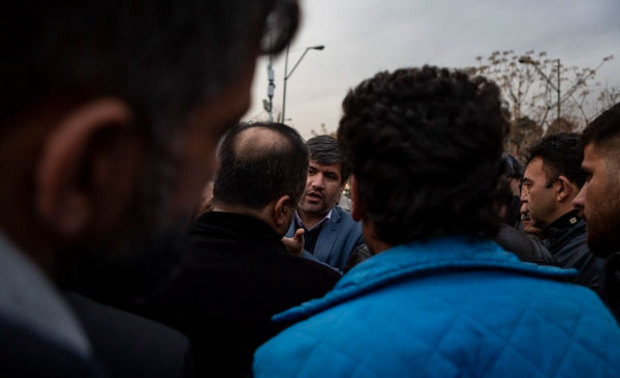 معرکه‌گیری کاندیداهای اصولگرا در بازار تهران 