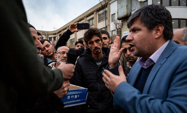 معرکه‌گیری کاندیداهای اصولگرا در بازار تهران 