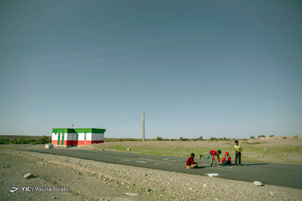 اندوه پنهان کودکان قلعه گنج