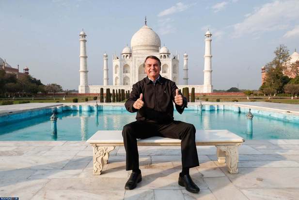 عکس‌های یادگاری سلبریتی‌ها در تاج‌محل