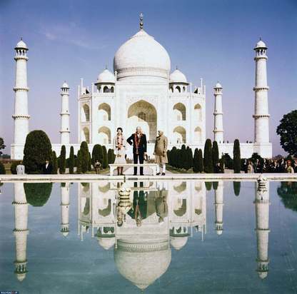 عکس‌های یادگاری سلبریتی‌ها در تاج‌محل