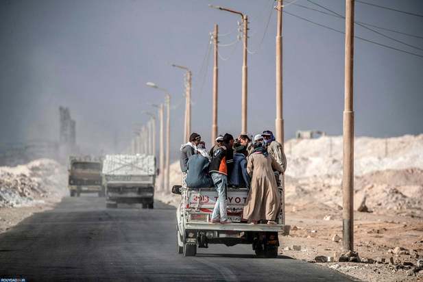 کار در کوههای سفید مصر