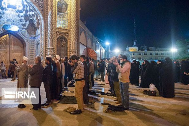 معترضان در حرم