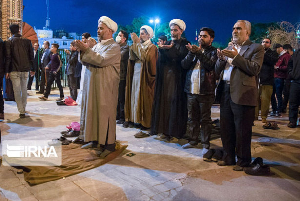 معترضان در حرم