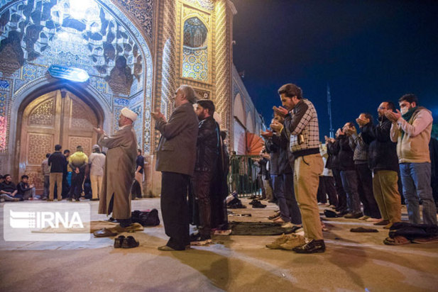 معترضان در حرم