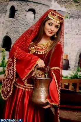 فیگورهای زنان ایرانی در پوشش سنتی