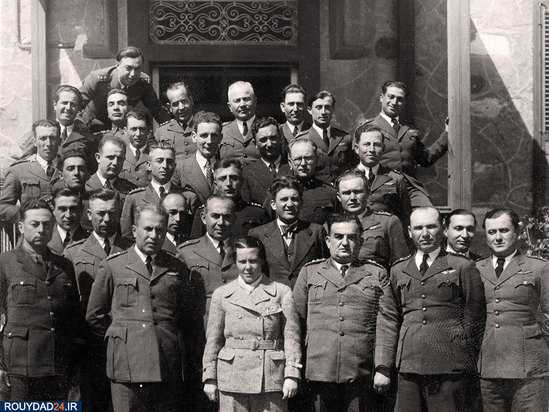 اولین خلبان جنگی زن