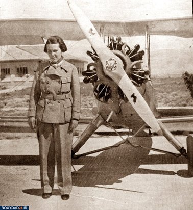 اولین خلبان جنگی زن