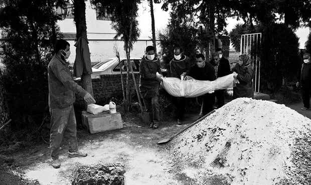 خاکسپاری فوتی‌های کرونا