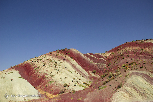 کوههای رنگی