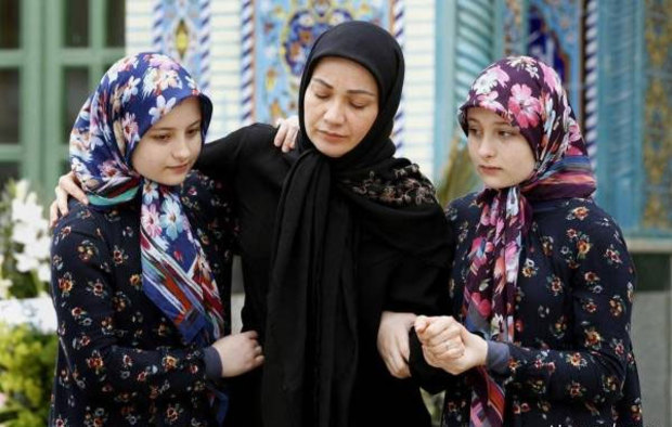 سارا و نیکا