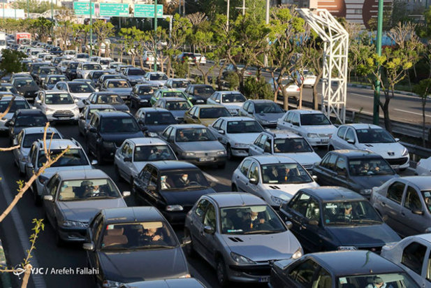 ترافیک تهران با برداشتن فاصله ها