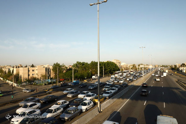 ترافیک تهران با برداشتن فاصله ها