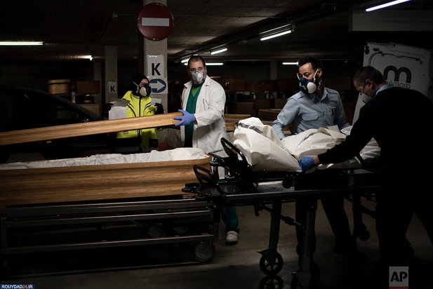 رونق تابوت سازی در جهان