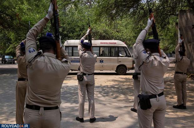 گریه پرستاران برای همکاران کرونایی‌شان