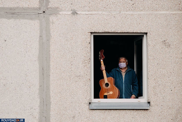 هنرنمایی در حیاط قرنطینه