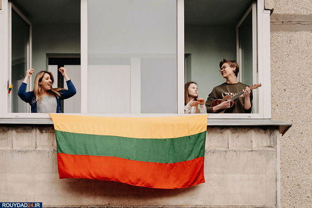 هنرنمایی در حیاط قرنطینه