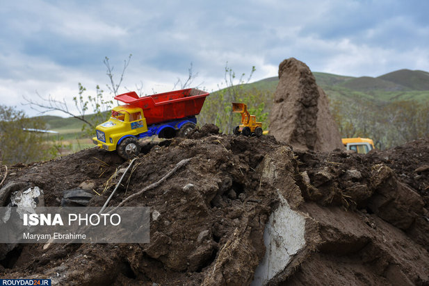 ورنکش شش ماه پس از زلزله