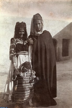 مادران صد سال پیش