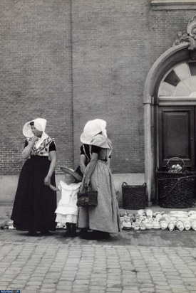 مادران صد سال پیش