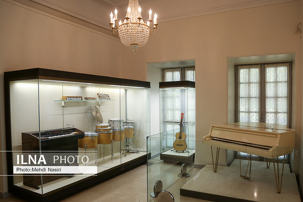 کاخ نیاوران