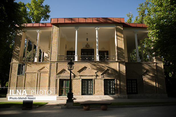 کاخ نیاوران