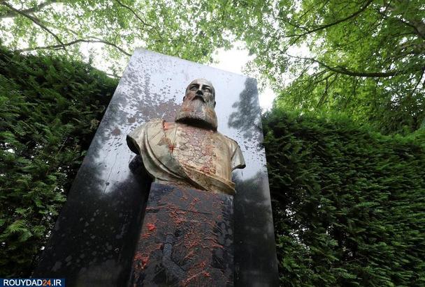 سرنگونی مجسمه شخصیتهای نماد برده داری در آمریکا