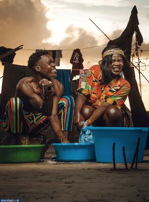 در خانه بمانیم