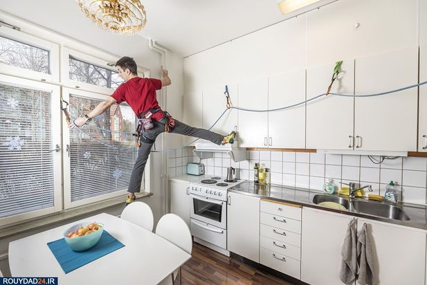 در خانه بمانیم