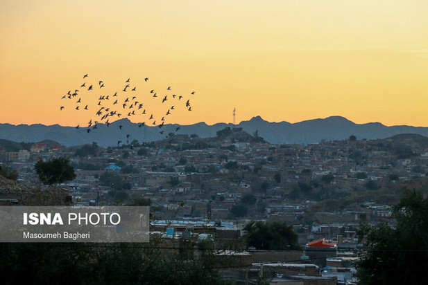یکماه در تصویر