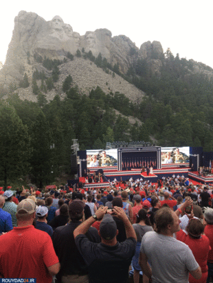 بازدید ترامپ از کوه راشمور