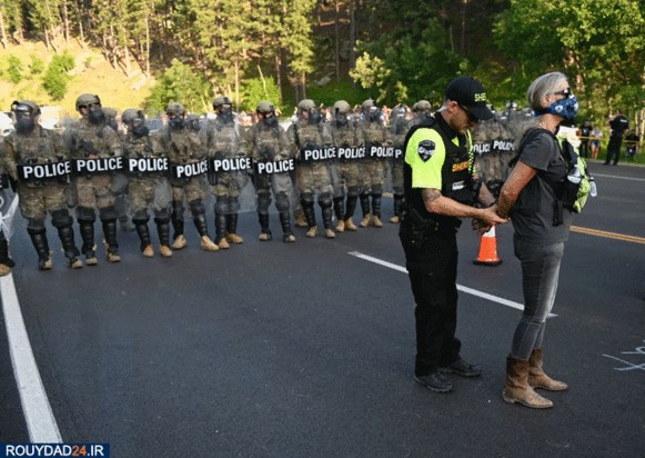 مسدود کردن جاده‌ راشمور