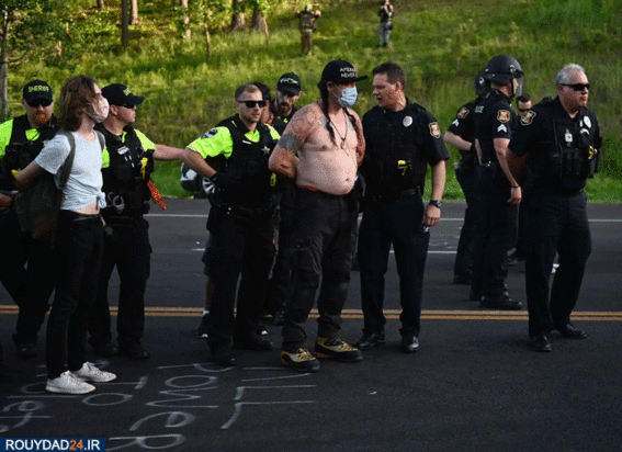مسدود کردن جاده‌ راشمور